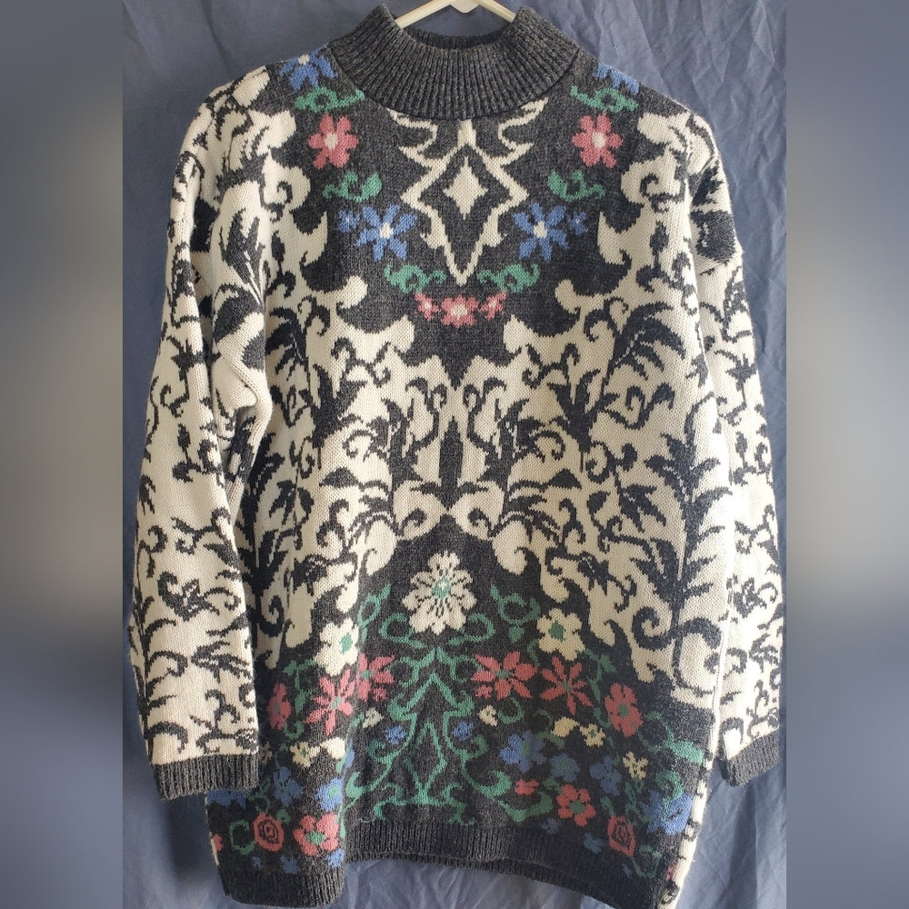 Sweater Exchange Floral Patterned Sweater, Vintage